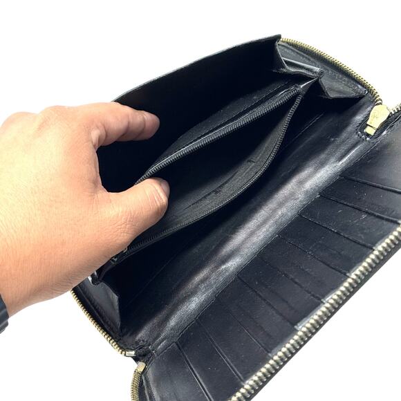 YSL Logo Zipper Wallet - Picture 11 of 16